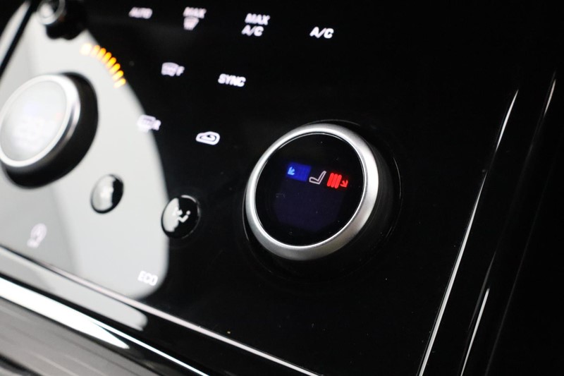 2022 (71) LAND ROVER RANGE ROVER EVOQUE 2.0 D165 R-Dynamic 5dr 2WD 4986223