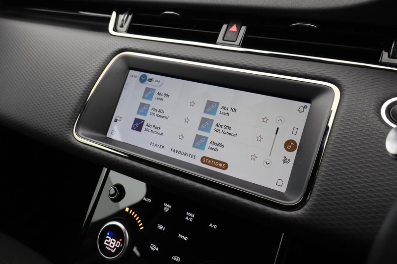 2022 (71) LAND ROVER RANGE ROVER EVOQUE 2.0 D165 R-Dynamic 5dr 2WD 4986230