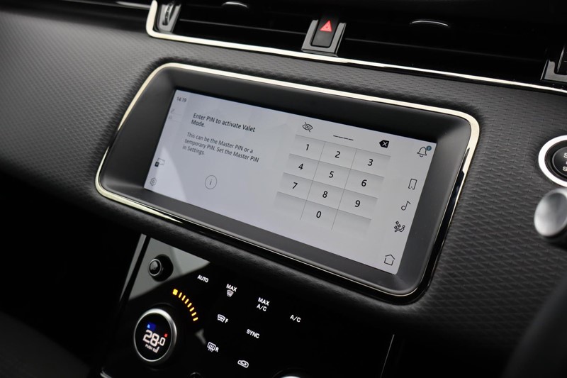 2022 (71) LAND ROVER RANGE ROVER EVOQUE 2.0 D165 R-Dynamic 5dr 2WD 4986228