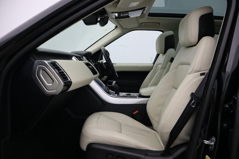 2022 (22) LAND ROVER RANGE ROVER SPORT 2.0 P400e HSE Silver 5dr Auto 4977714