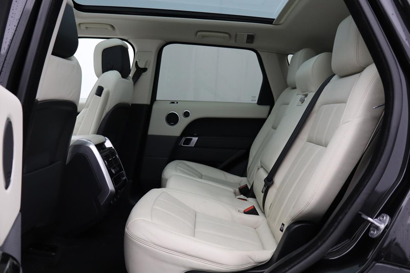 2022 (22) LAND ROVER RANGE ROVER SPORT 2.0 P400e HSE Silver 5dr Auto 4977715