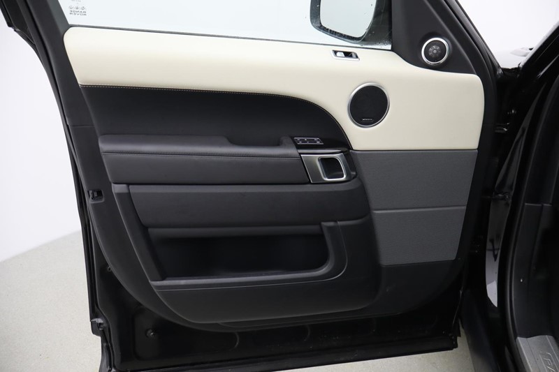 2022 (22) LAND ROVER RANGE ROVER SPORT 2.0 P400e HSE Silver 5dr Auto 4977716