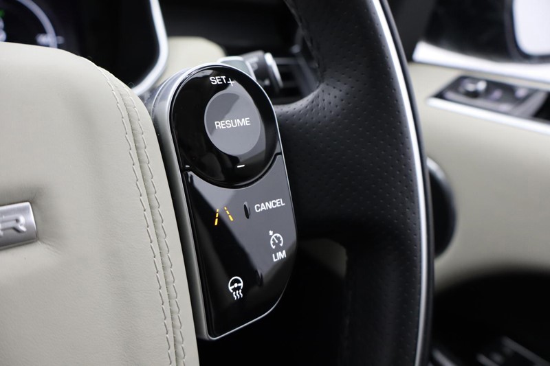 2022 (22) LAND ROVER RANGE ROVER SPORT 2.0 P400e HSE Silver 5dr Auto 4977734