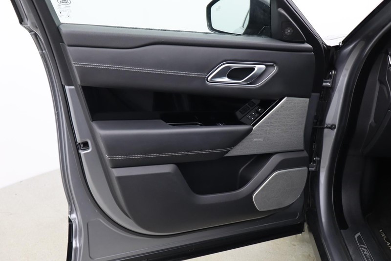 2020 (70) LAND ROVER RANGE ROVER VELAR 2.0 D240 R-Dynamic HSE 5dr Auto 4983398