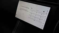 2024 (74) LAND ROVER RANGE ROVER VELAR 2.0 D200 MHEV Dynamic HSE 5dr Auto 4991009