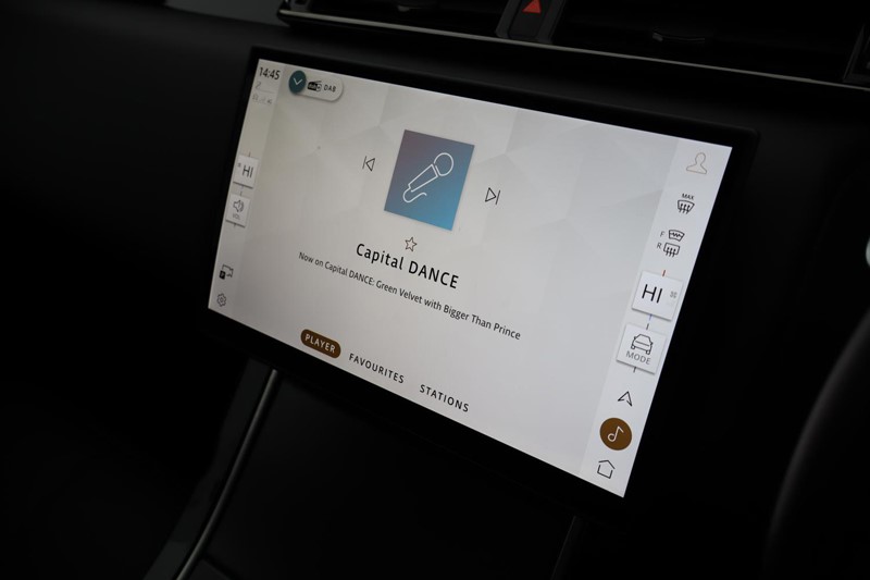 2024 (74) LAND ROVER RANGE ROVER VELAR 2.0 D200 MHEV Dynamic HSE 5dr Auto 4991015