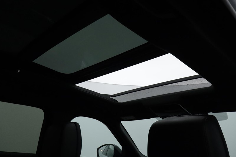 2024 (74) LAND ROVER RANGE ROVER VELAR 2.0 D200 MHEV Dynamic HSE 5dr Auto 4991031