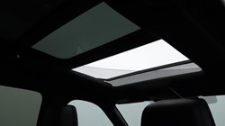 2024 (74) LAND ROVER RANGE ROVER VELAR 2.0 D200 MHEV Dynamic HSE 5dr Auto 4991031