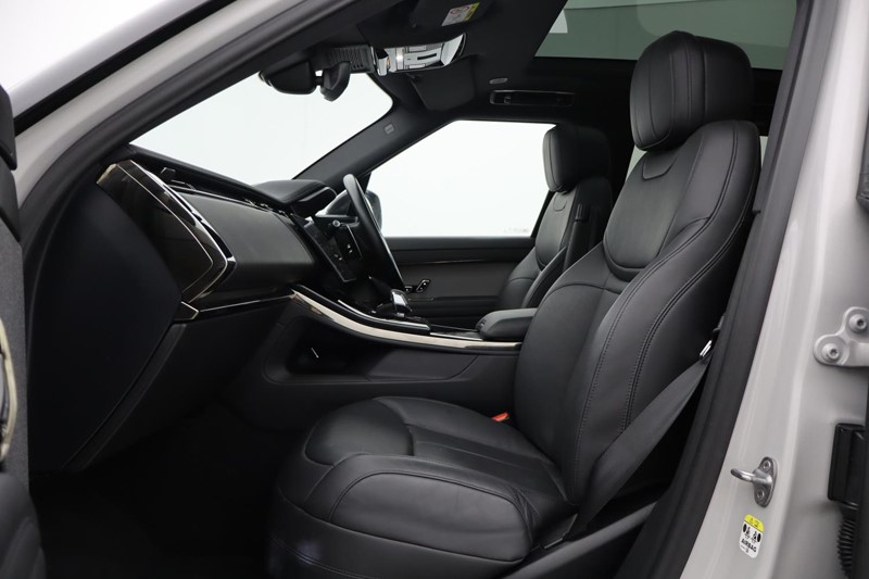 2024 (73) LAND ROVER RANGE ROVER SPORT 3.0 D300 Dynamic SE 5dr Auto 4992967