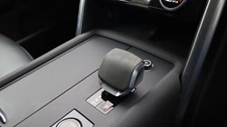 2022 (22) LAND ROVER DISCOVERY 3.0 D300 S 5dr Auto 5119531