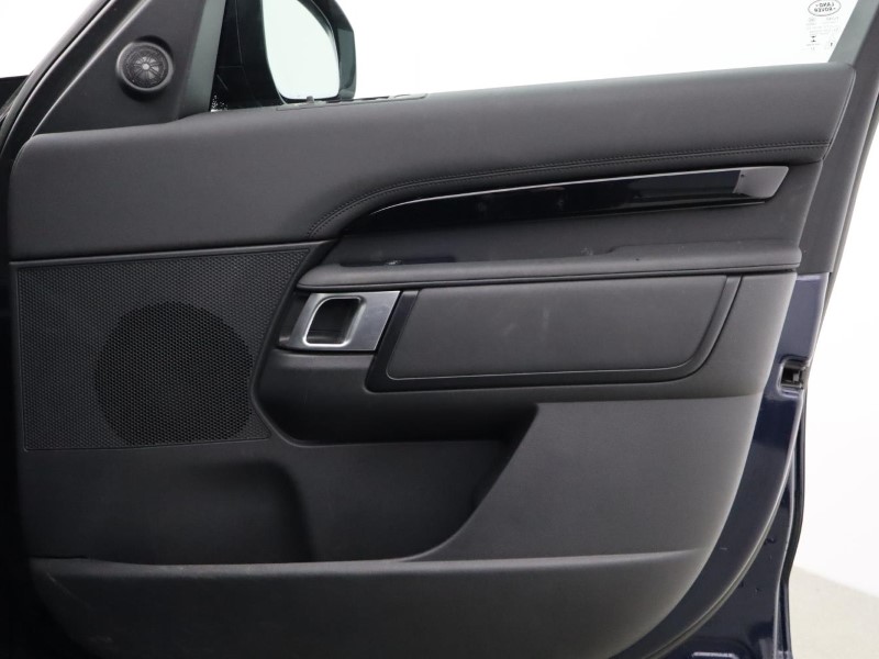 2022 (22) LAND ROVER DISCOVERY 3.0 D300 S 5dr Auto 5119520