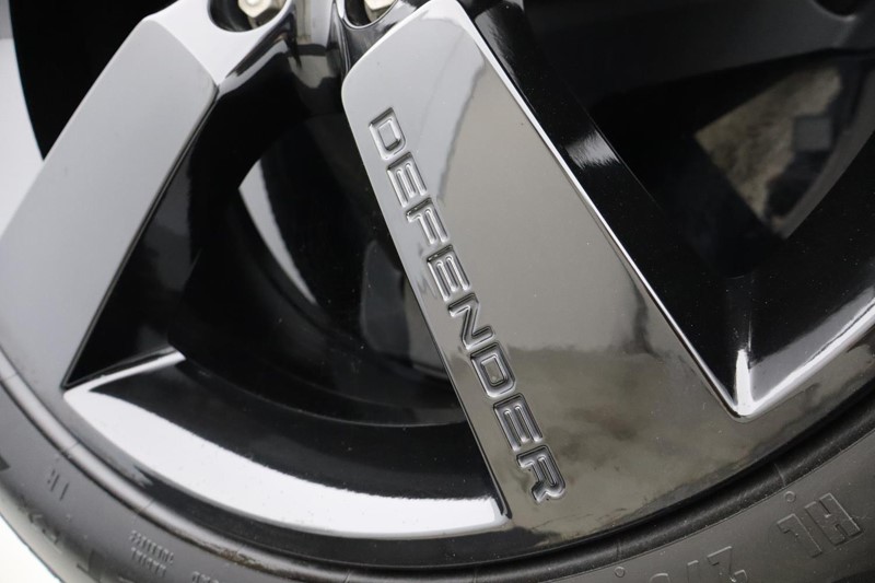 2025 (75) LAND ROVER COMMERCIAL DEFENDER 3.0 D250 Hard Top SE Auto 4961589