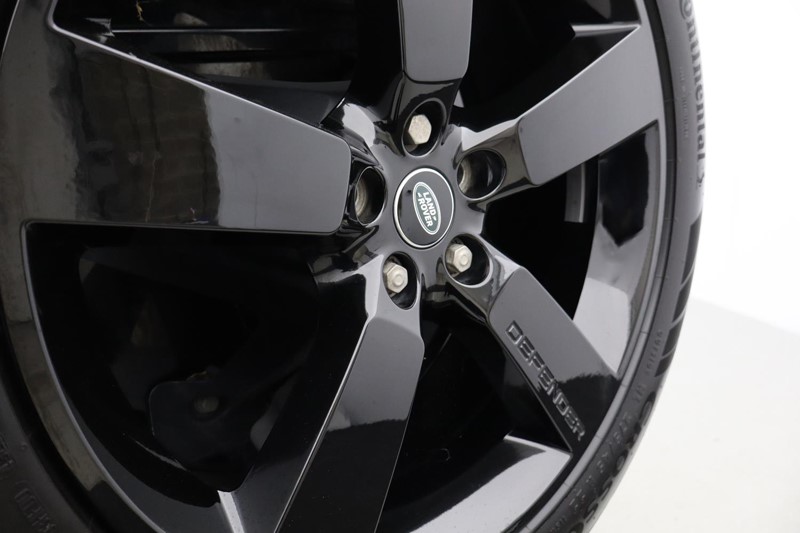 2025 (75) LAND ROVER COMMERCIAL DEFENDER 3.0 D250 Hard Top SE Auto 4961579