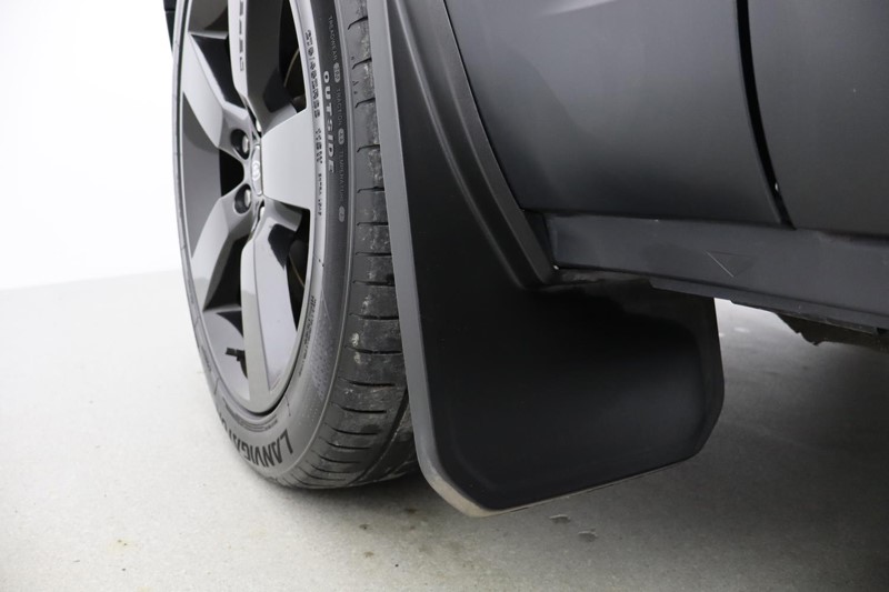 2025 (75) LAND ROVER COMMERCIAL DEFENDER 3.0 D250 Hard Top SE Auto 4961603