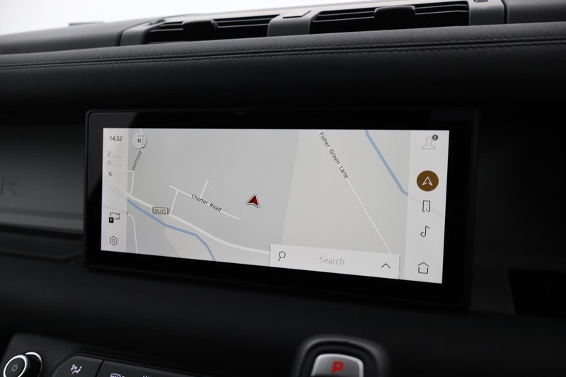 2025 (75) LAND ROVER COMMERCIAL DEFENDER 3.0 D250 Hard Top SE Auto 4961620