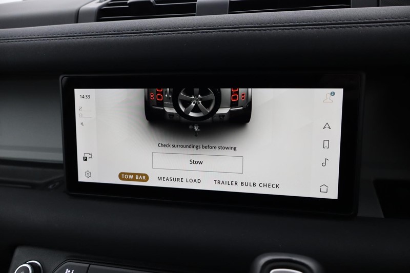 2025 (75) LAND ROVER COMMERCIAL DEFENDER 3.0 D250 Hard Top SE Auto 4961629