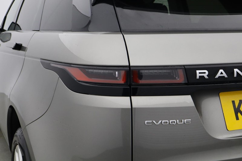 2021 (21) LAND ROVER RANGE ROVER EVOQUE 2.0 D165 SE 5dr Auto 4980334