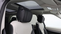 2025 (25) LAND ROVER DISCOVERY 3.0 D350 Dynamic HSE 5dr Auto 4978526