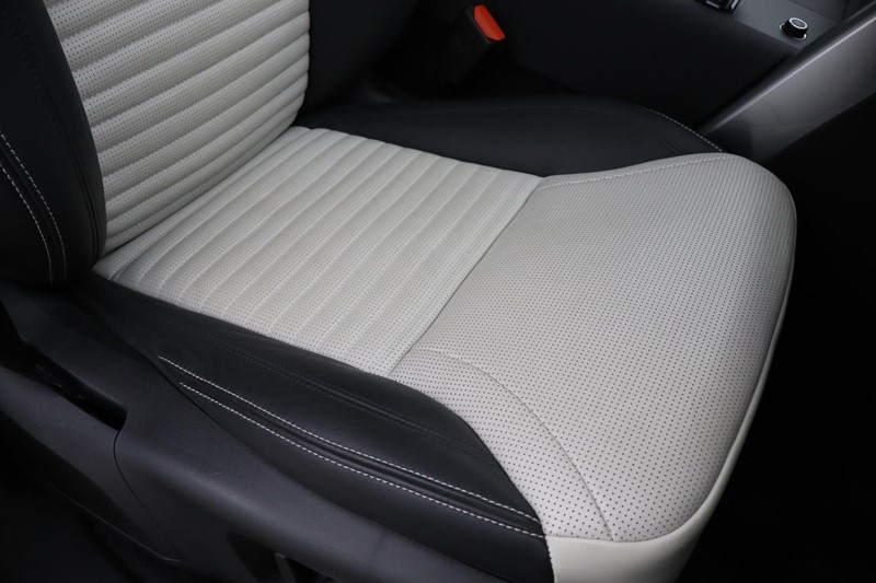 2025 (25) LAND ROVER DISCOVERY 3.0 D350 Dynamic HSE 5dr Auto 4978529