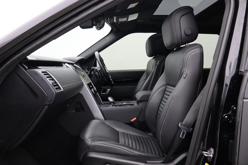 2022 (22) LAND ROVER DISCOVERY 3.0 D250 R-Dynamic SE 5dr Auto 4986019