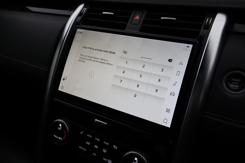 2022 (22) LAND ROVER DISCOVERY 3.0 D250 R-Dynamic SE 5dr Auto 4986039