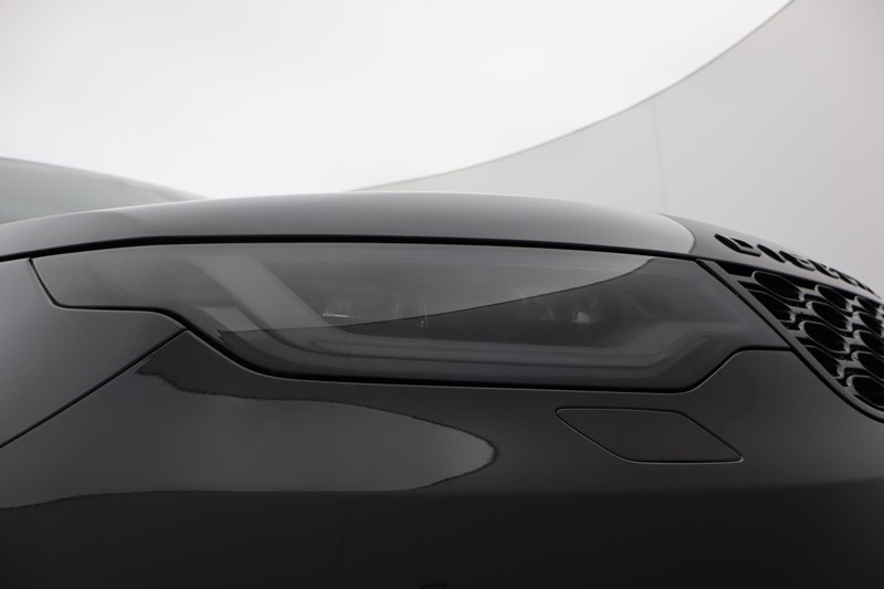 2022 (22) LAND ROVER DISCOVERY 3.0 D250 R-Dynamic SE 5dr Auto 4986024