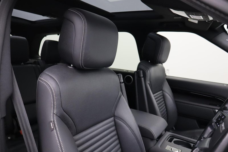 2022 (22) LAND ROVER DISCOVERY 3.0 D250 R-Dynamic SE 5dr Auto 4986028