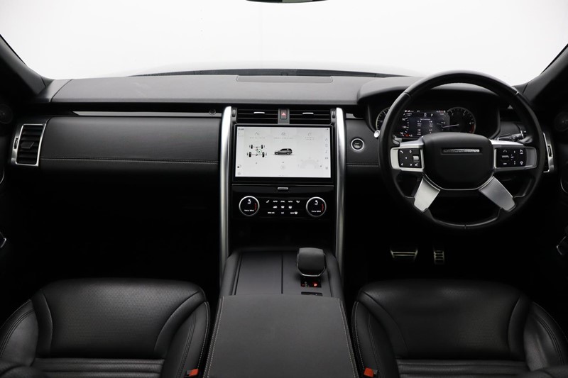 2022 (22) LAND ROVER DISCOVERY 3.0 D250 R-Dynamic SE 5dr Auto 4986050