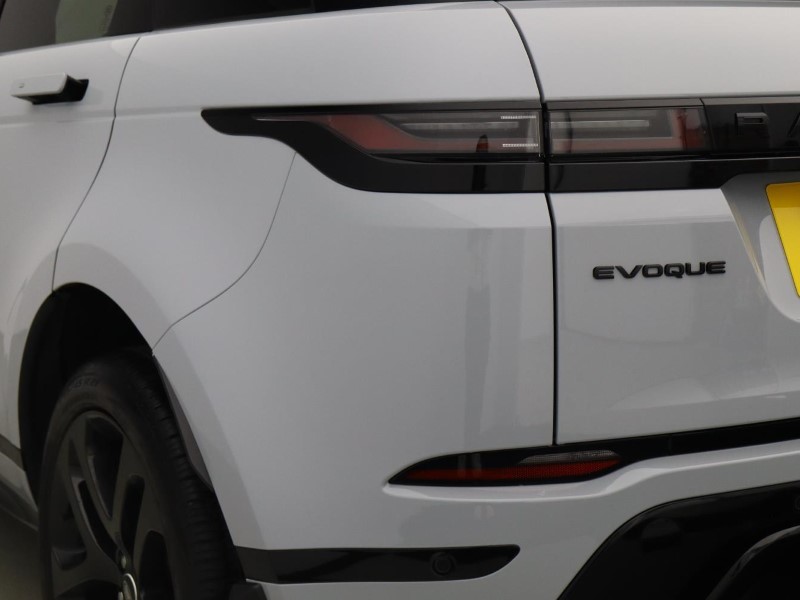 2026 (75) LAND ROVER RANGE ROVER EVOQUE 2.0 D200 Dynamic HSE 5dr Auto 5565660