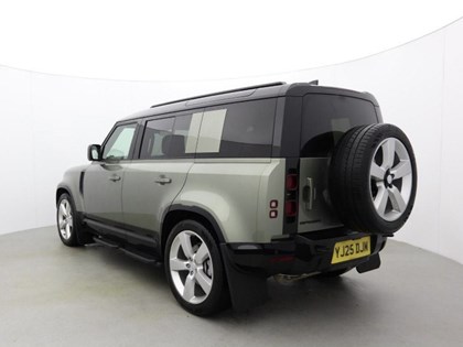 2025 (25) LAND ROVER DEFENDER 3.0 D350 X-Dynamic HSE 110 5dr Auto