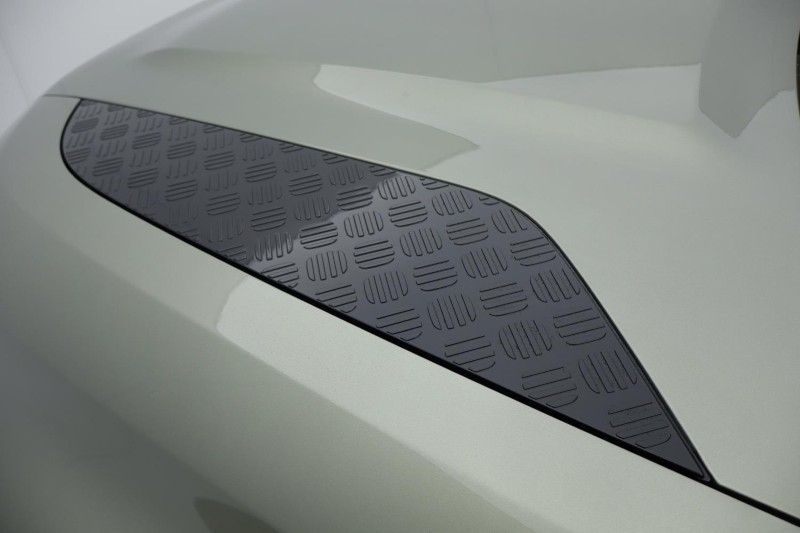 2025 (25) LAND ROVER DEFENDER 3.0 D350 X-Dynamic HSE 110 5dr Auto 5051637