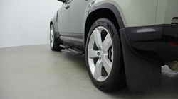 2025 (25) LAND ROVER DEFENDER 3.0 D350 X-Dynamic HSE 110 5dr Auto 5051669