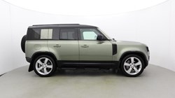 2025 (25) LAND ROVER DEFENDER 3.0 D350 X-Dynamic HSE 110 5dr Auto 5051627