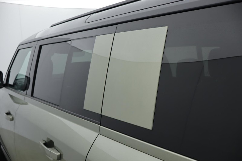 2025 (25) LAND ROVER DEFENDER 3.0 D350 X-Dynamic HSE 110 5dr Auto 5051670