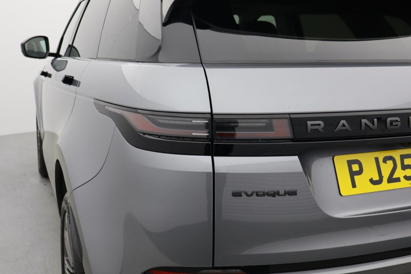2025 (25) LAND ROVER RANGE ROVER EVOQUE 2.0 D200 Dynamic SE 5dr Auto 5002363