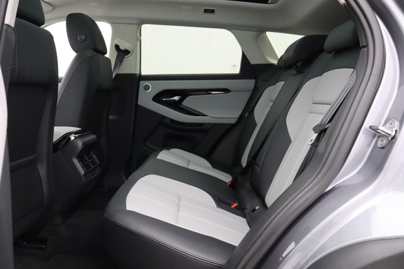 2025 (25) LAND ROVER RANGE ROVER EVOQUE 2.0 D200 Dynamic SE 5dr Auto 5002325