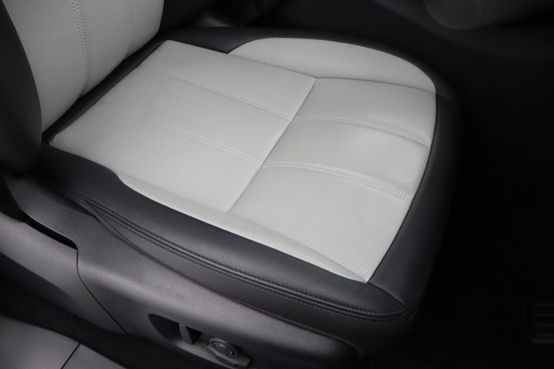 2025 (25) LAND ROVER RANGE ROVER EVOQUE 2.0 D200 Dynamic SE 5dr Auto 5002335