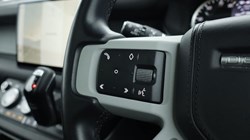 2022 (22) LAND ROVER DEFENDER 3.0 D250 X-Dynamic SE 90 3dr Auto 5048894