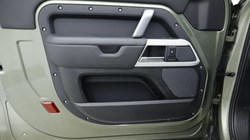 2022 (22) LAND ROVER DEFENDER 3.0 D250 X-Dynamic SE 90 3dr Auto 5048881