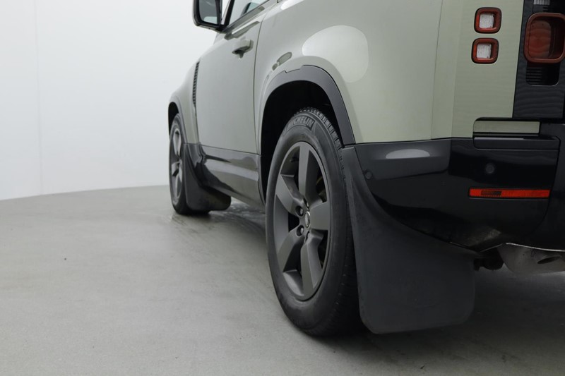 2022 (22) LAND ROVER DEFENDER 3.0 D250 X-Dynamic SE 90 3dr Auto 5048919