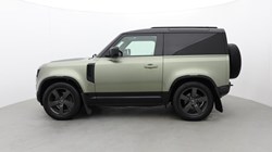 2022 (22) LAND ROVER DEFENDER 3.0 D250 X-Dynamic SE 90 3dr Auto 5048877