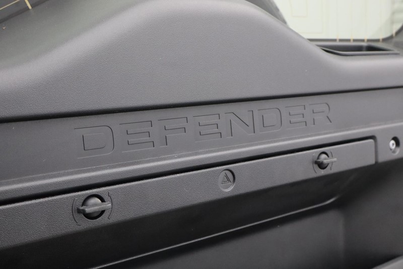 2024 (74) LAND ROVER DEFENDER 2.0 P300e X-Dynamic HSE 110 5dr Auto 5032197