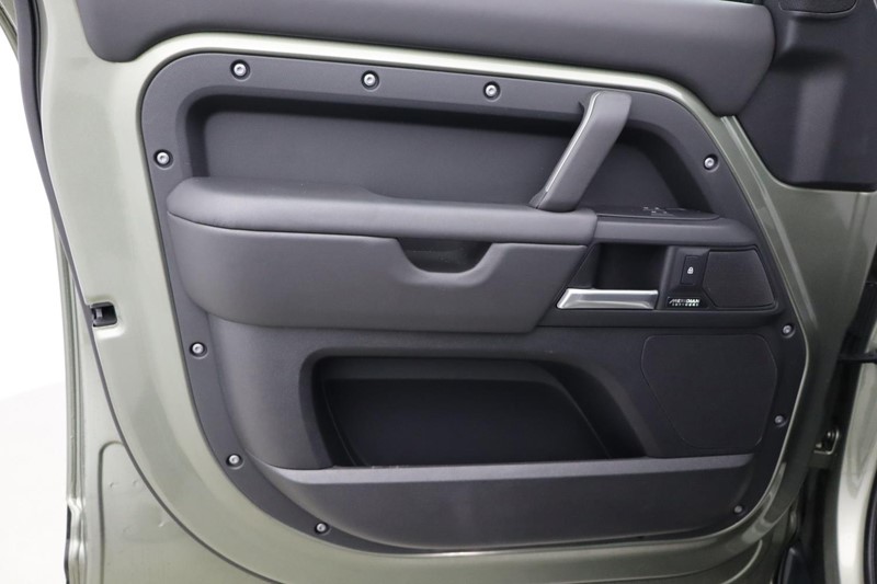 2024 (74) LAND ROVER DEFENDER 2.0 P300e X-Dynamic HSE 110 5dr Auto 5032165