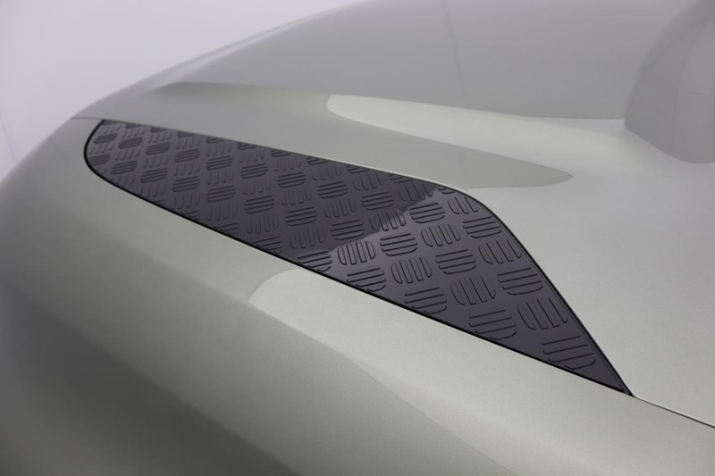 2024 (74) LAND ROVER DEFENDER 2.0 P300e X-Dynamic HSE 110 5dr Auto 5032170