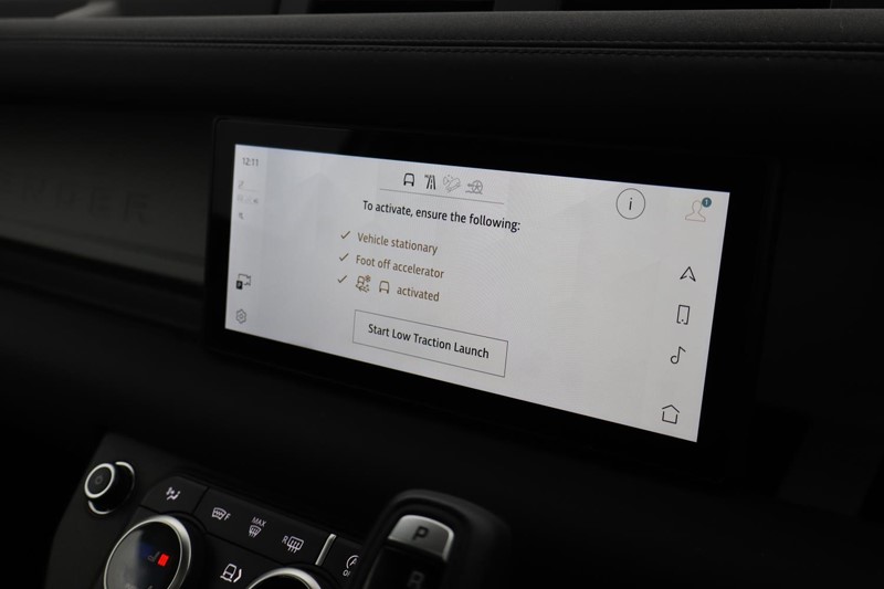 2022 (72) LAND ROVER DEFENDER 3.0 D250 X-Dynamic SE 90 3dr Auto 5002503