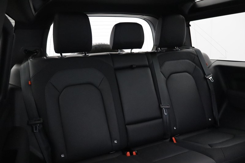 2022 (72) LAND ROVER DEFENDER 3.0 D250 X-Dynamic SE 90 3dr Auto 5002508