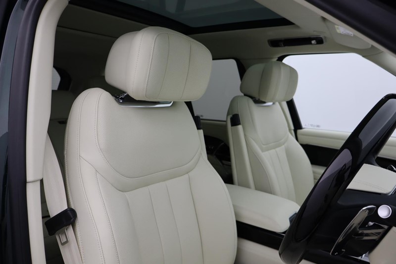 2025 (25) LAND ROVER RANGE ROVER 3.0 P550e Autobiography 4dr Auto 5020156