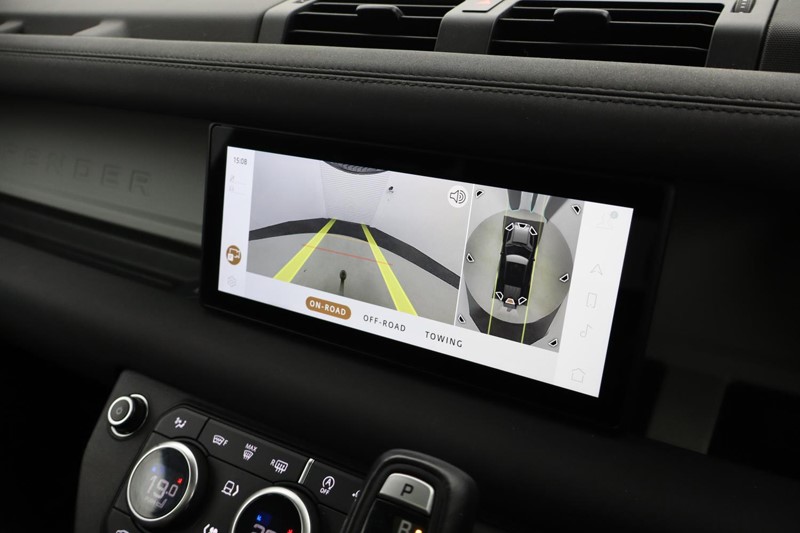 2022 (22) LAND ROVER DEFENDER 3.0 D250 XS Edition 110 5dr Auto 5042010