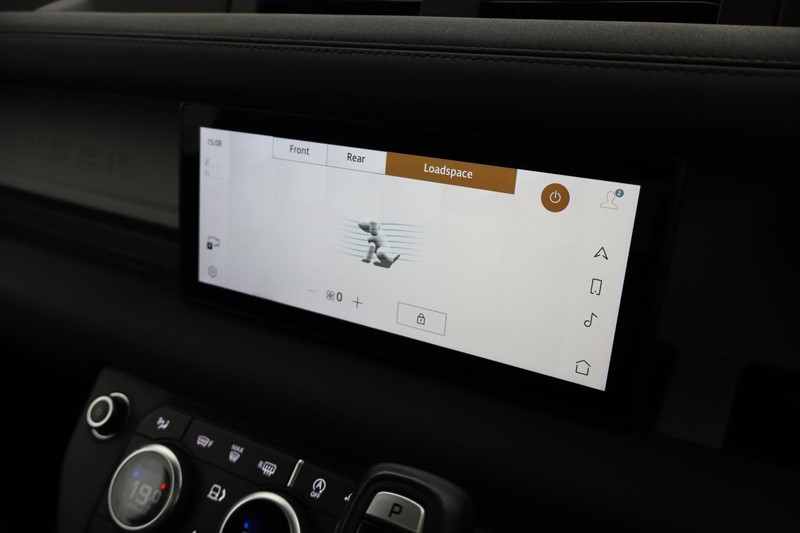 2022 (22) LAND ROVER DEFENDER 3.0 D250 XS Edition 110 5dr Auto 5042014