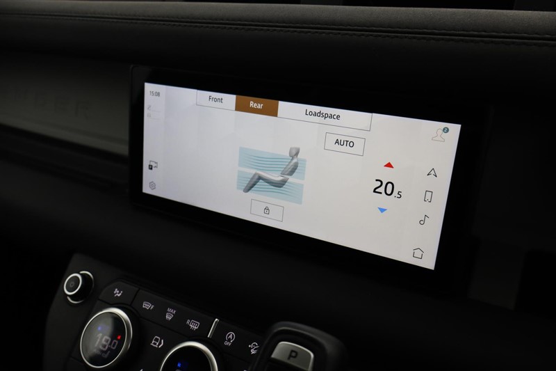 2022 (22) LAND ROVER DEFENDER 3.0 D250 XS Edition 110 5dr Auto 5042013